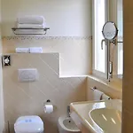 Aquila Hotel 3*