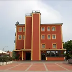 Aquila 3*