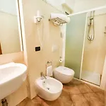 Aquila Hotel 3*