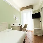 Aquila 3*