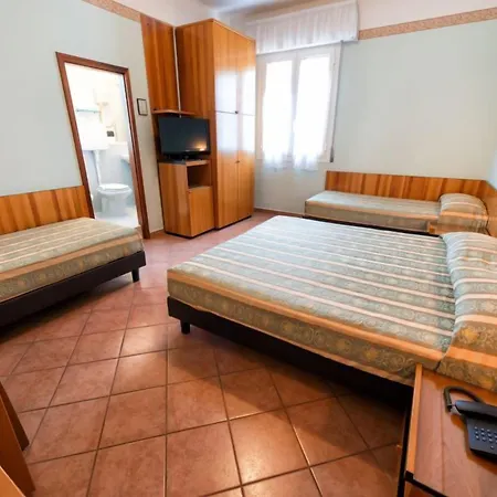 Aquila فندق كاستيلفرانكو إميليا