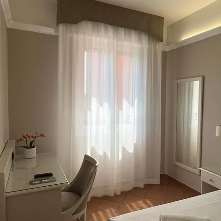 Aquila Отель