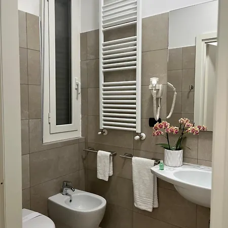Aquila Hotel 3*