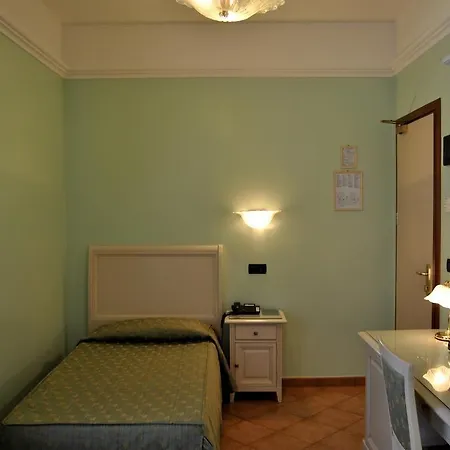 Hotel Aquila 3*