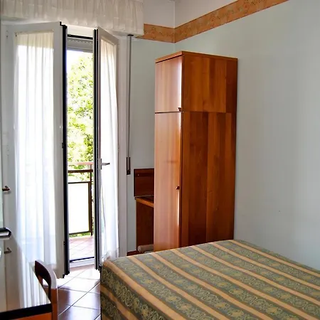 Aquila Hotel 3*