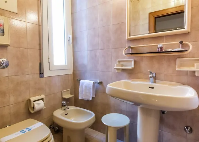 阿谷拉酒店 卡斯泰凡艾米利亚